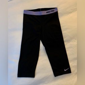 Nike 3/4 length leggings